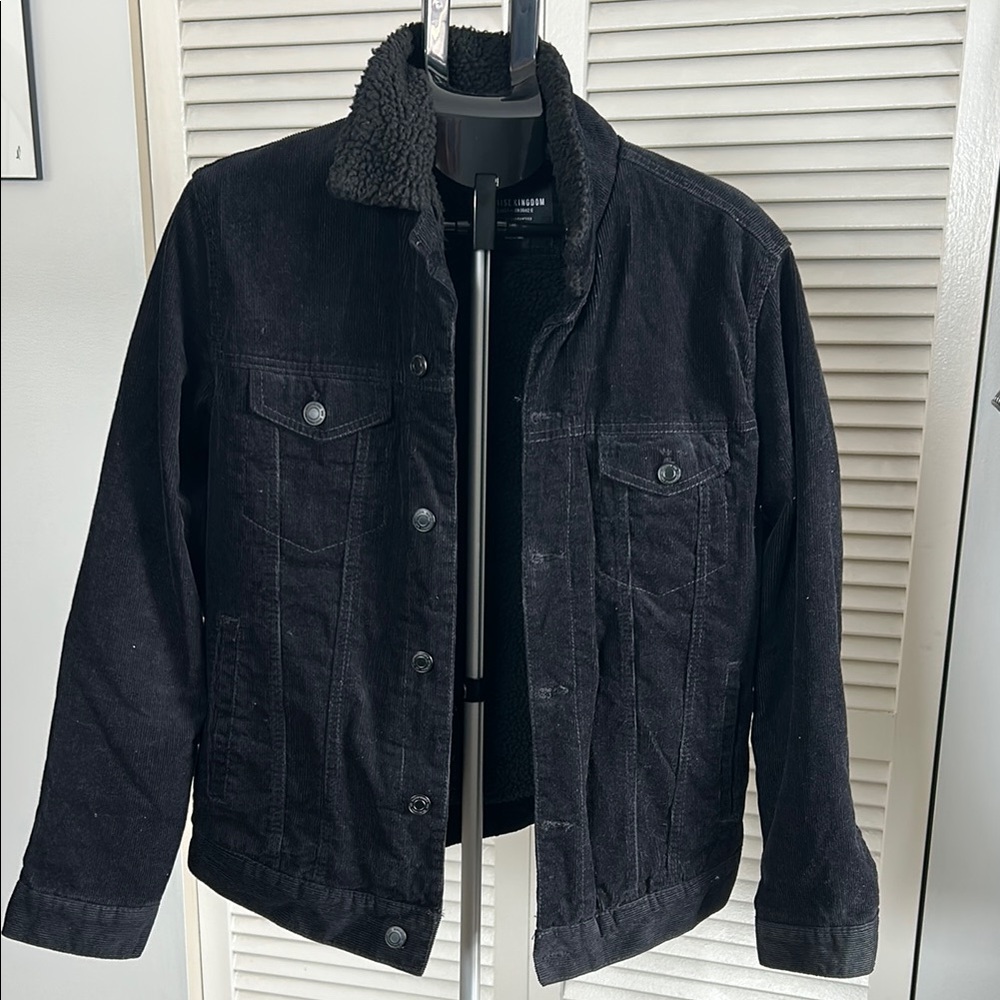Black Lightweight Shirt Jacket with Stand-up Collar and Fitted Silhouette
